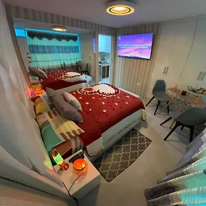 Hotel del amor Gold House Oro